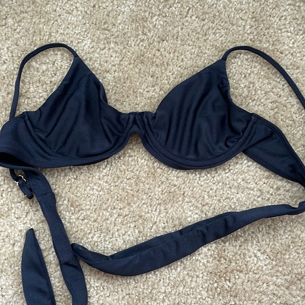Black Small underwire bikini top